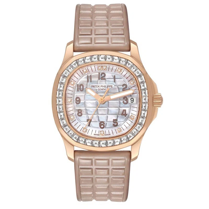 Aquanaut Luce Haute Joaillerie (Reference 5072R-001). A 35.6mm rose gold diamond-set automatic wristwatch with date. 2018