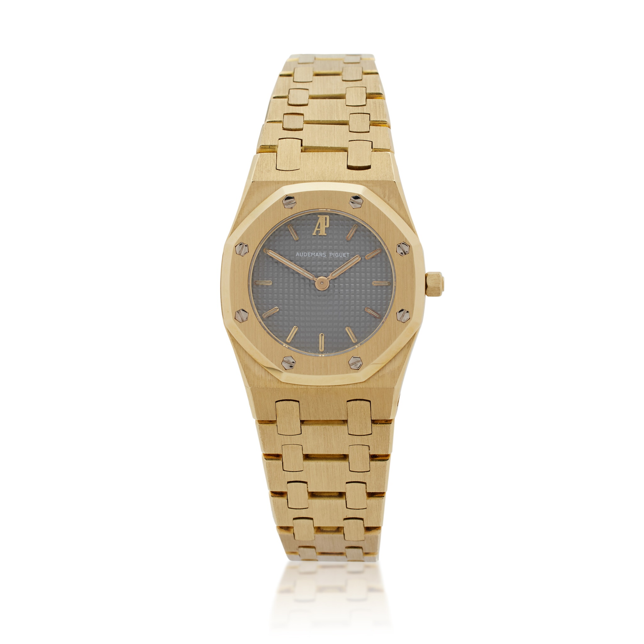 Royal Oak Mini (Reference 6007BA). A 26mm yellow gold quartz wristwatch. — view 1