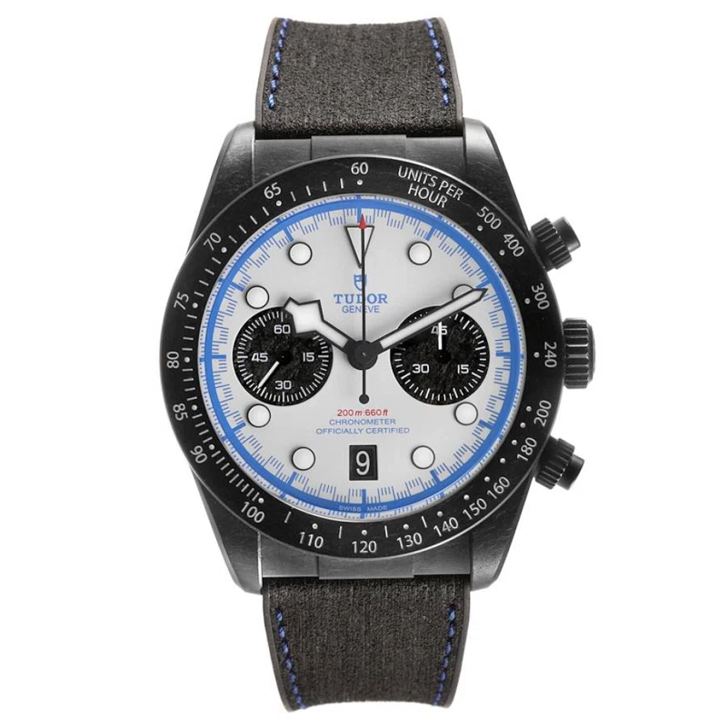 Black Bay Limited Edition (المرجع 79377KN). ساعة يد غير مستخدمة من black carbon بقطر 42mm، بحركة أوتوماتيكية، مع التاريخ وكرونوغراف. 2025