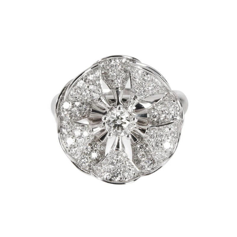 White Gold and Diamond Diva's Dream En Tremblant Ring