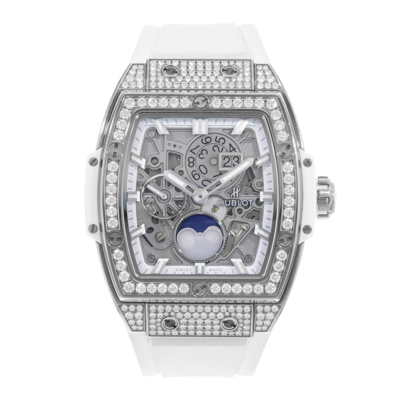 Spirit of Big Bang (المرجع 647.NE.2070.RW.1604). ساعة يد من التيتانيوم بقطر 42mm، بحركة أوتوماتيكية، مع التاريخ وأطوار القمر.