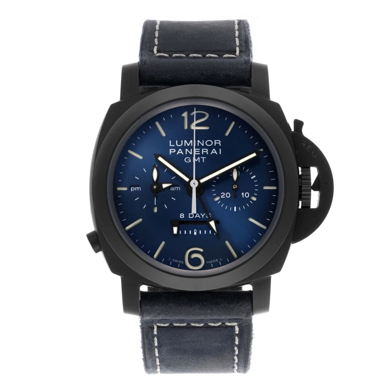 Luminor GMT Limited Edition 'Blu Notte' (المرجع PAM01135). ساعة يد من black ceramic بقطر 44mm، بحركة ميكانيكية ذات تعبئة يدوية، مع monopulsante chronograph وGMT و8 days power reserve وday/night indicator. 2021