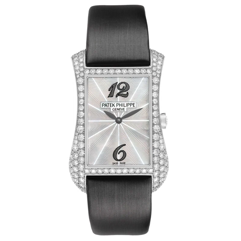 Gondolo Serata (Reference 4973). A 39.7mm white gold diamond-set quartz wristwatch.