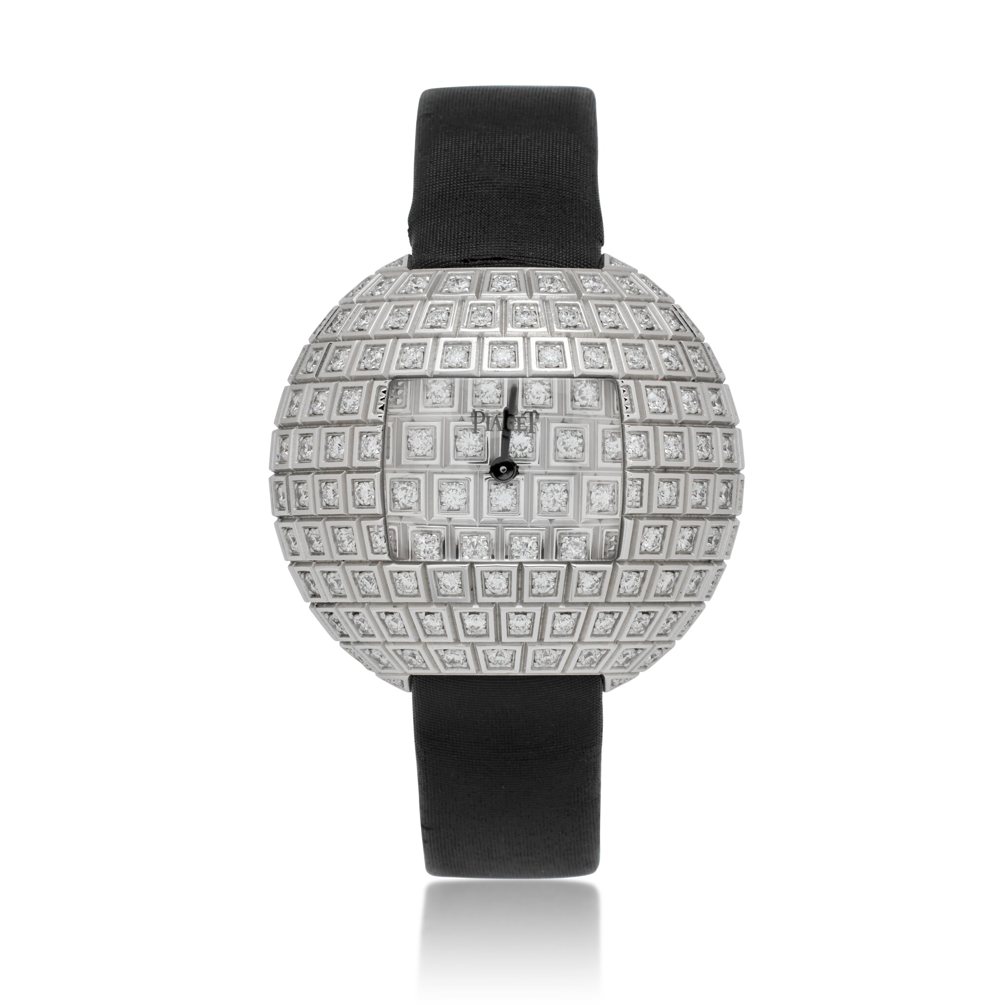 Limelight Sphérique 'Disco Ball' Boutique Edition (Reference G0A31098). A 36.5mm white gold diamond-set quartz wristwatch. — view 1