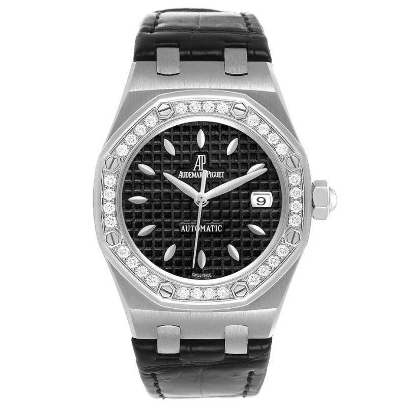 Royal Oak (Reference 77321ST.ZZ.D002CR.01). A 33mm stainless steel diamond-set automatic wristwatch with date.