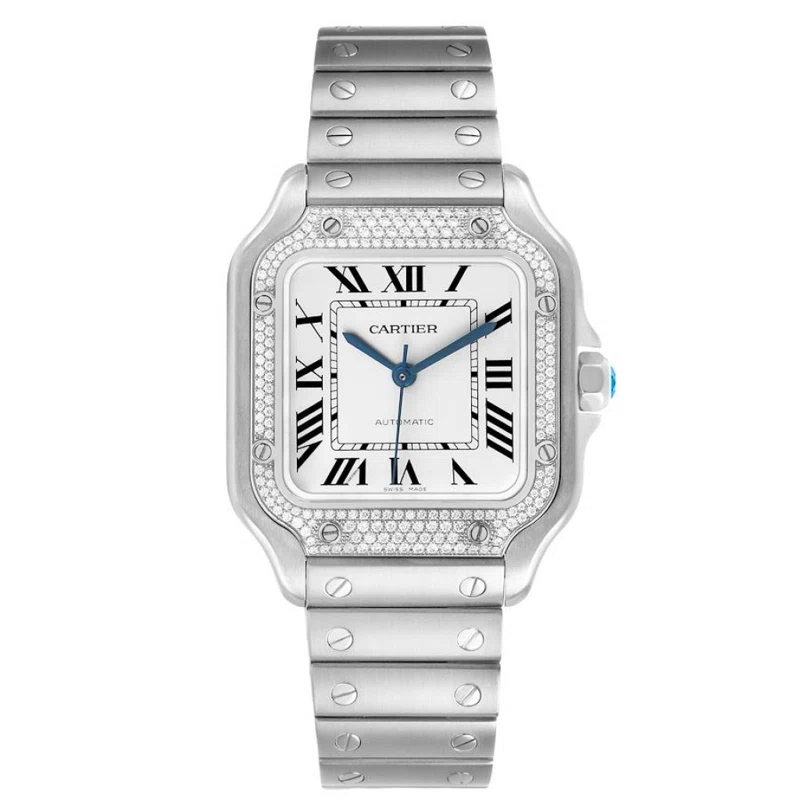 Santos de Cartier Medium (المرجع W4SA0005). ساعة يد من الفولاذ المقاوم للصدأ بقطر 35.1mm، مرصّعة بالألماس، بحركة أوتوماتيكية. 2023