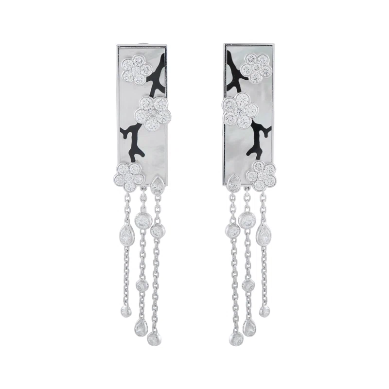 White Gold, Onyx, Mother of Pearl and Diamond Miroir Des Eaux Earclips