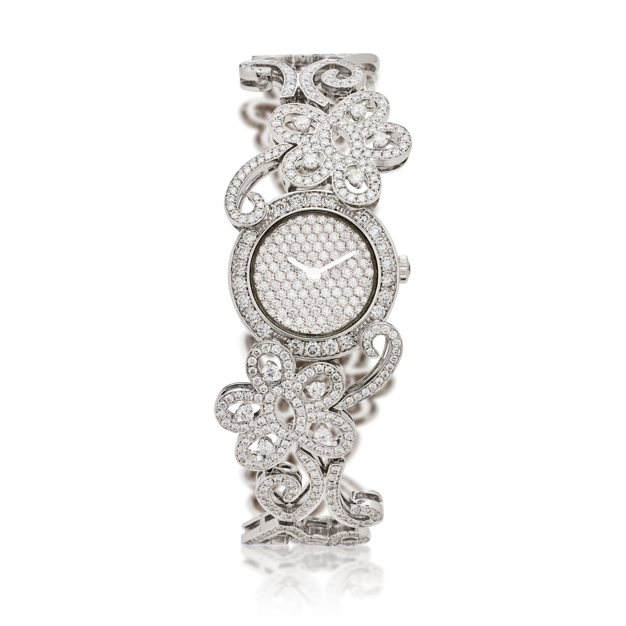 Dentelle (Reference ARD66200). A 22mm white gold diamond-set quartz wristwatch. 2014 — view 1
