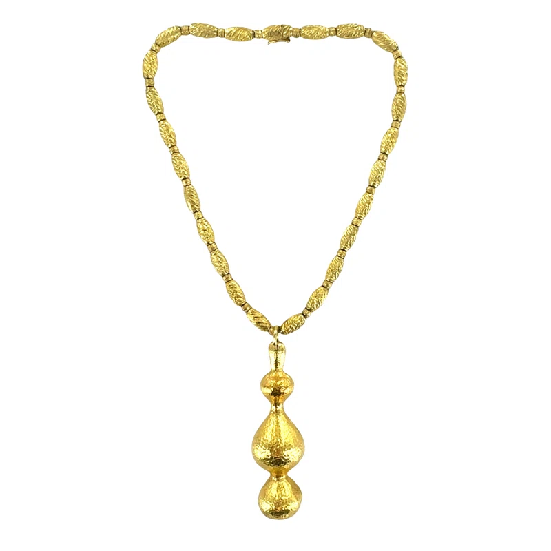 Vintage Gold Hammered Pendant Necklace