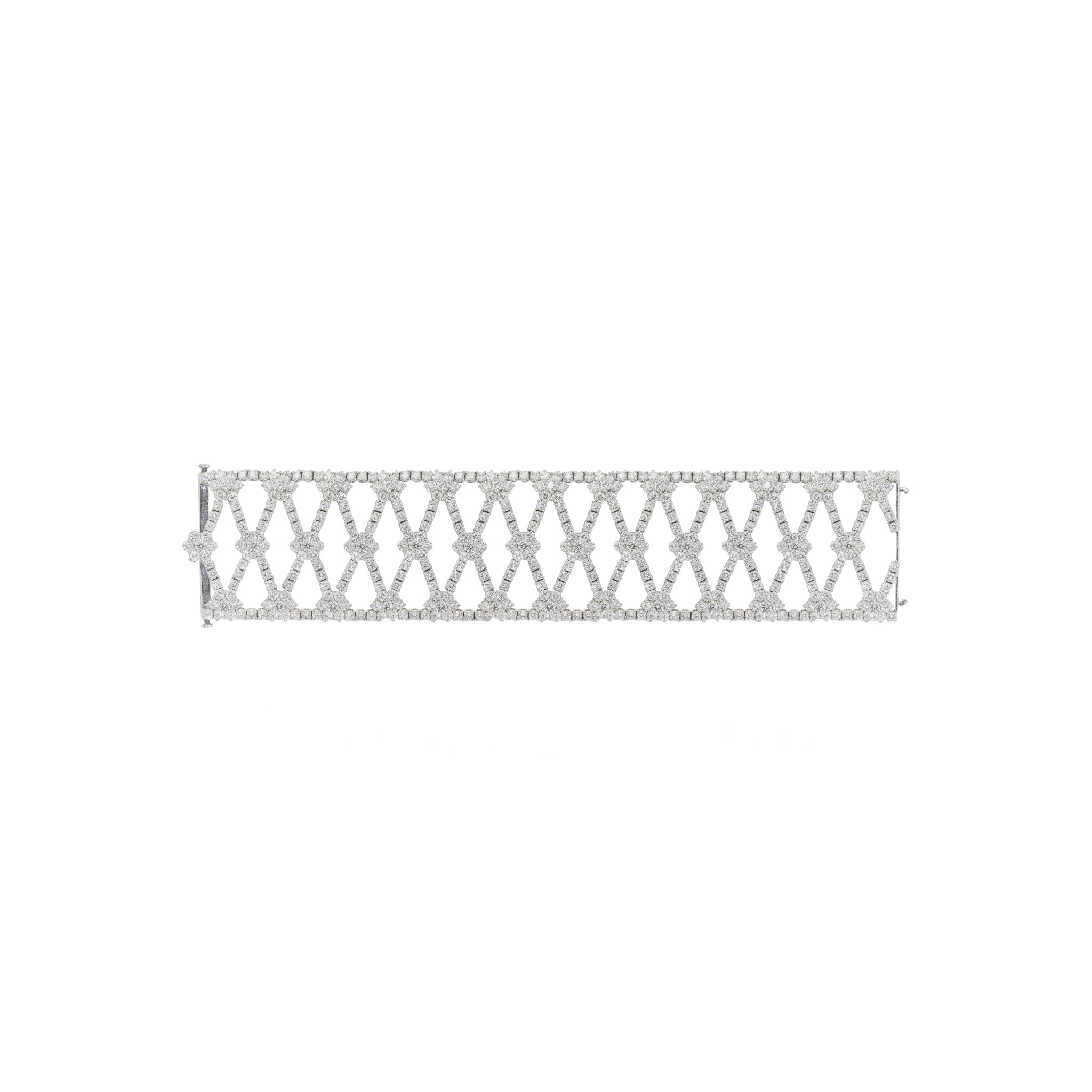White Gold and 30.30ctw Round Brilliant Cut Diamond Bracelet — view 1